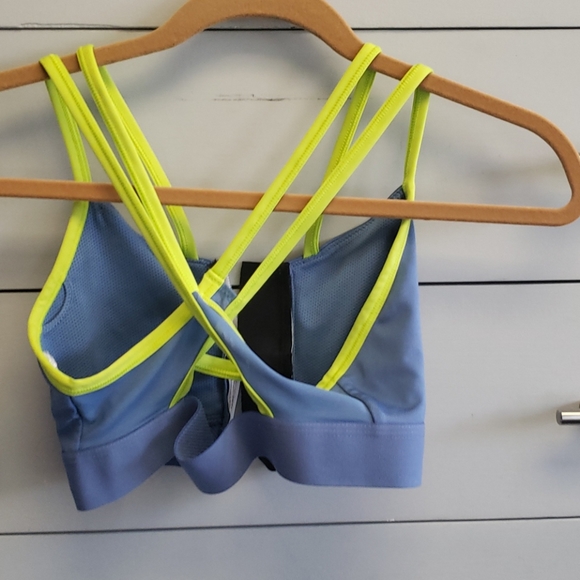 Nike Sports Bra {S} - Picture 5 of 13